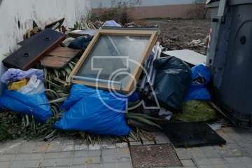  Vertedero detrás de la plaza de Playa del Hombre (Foto TA)